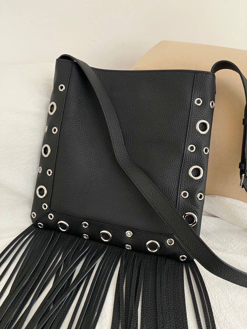 Va1e*ntin0 satchel bag